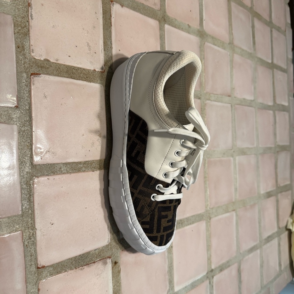 Fendi Tess Brown and White Sneakers. - Picture 8 of 11